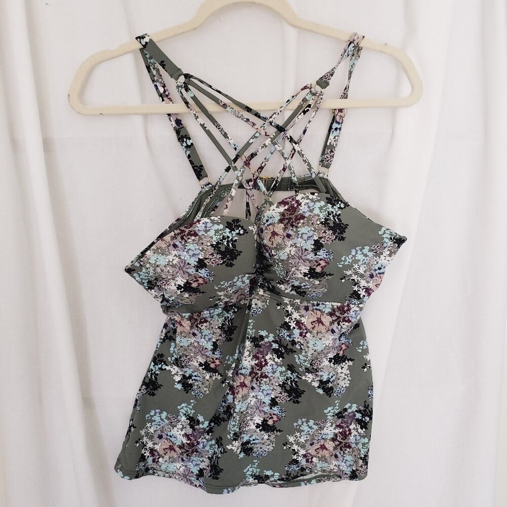Ambrielle Woman Multicolor Strappy Push Up Top Piece Only Bathing Suit Size XL